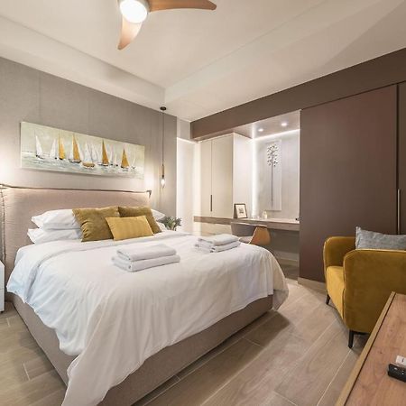 Beautiful & Renovated Aprtm In Piraeusアパートメント エクステリア 写真