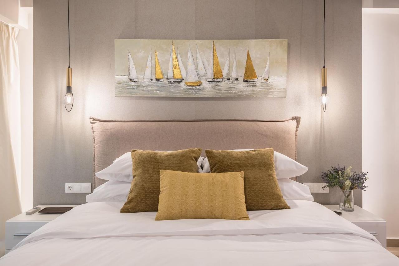 Beautiful & Renovated Aprtm In Piraeusアパートメント エクステリア 写真