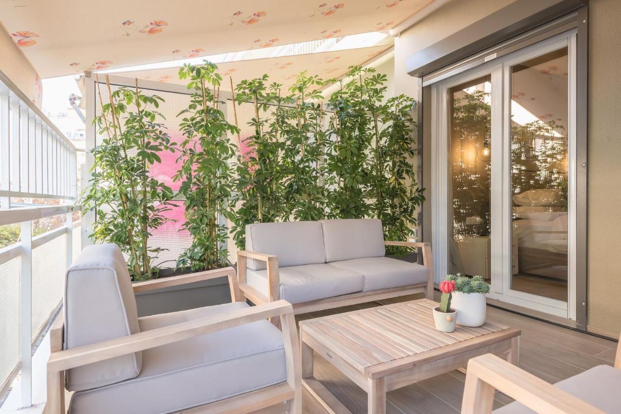 Beautiful & Renovated Aprtm In Piraeusアパートメント エクステリア 写真